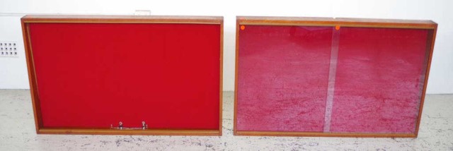 Pair of display cases suitable for wall mounting