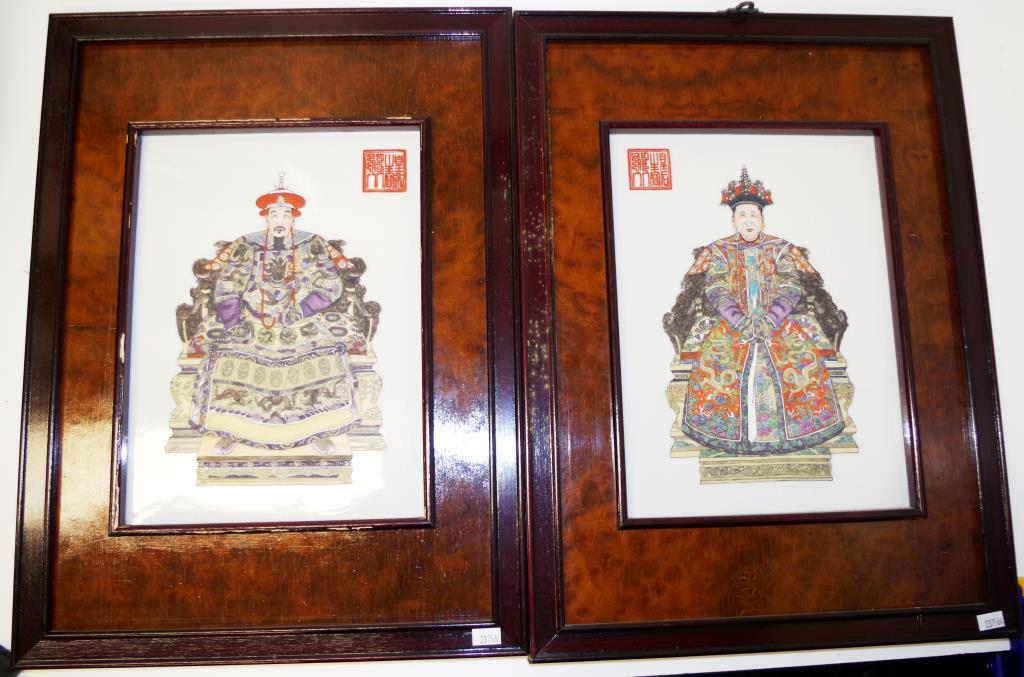 Pair of Chinese hand painted porcelain tiles - Image 4 of 4