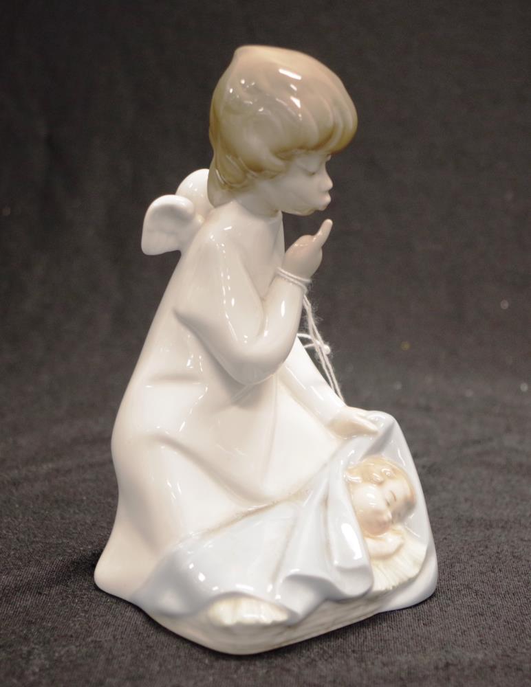 Lladro angel form boy figure - Image 2 of 3