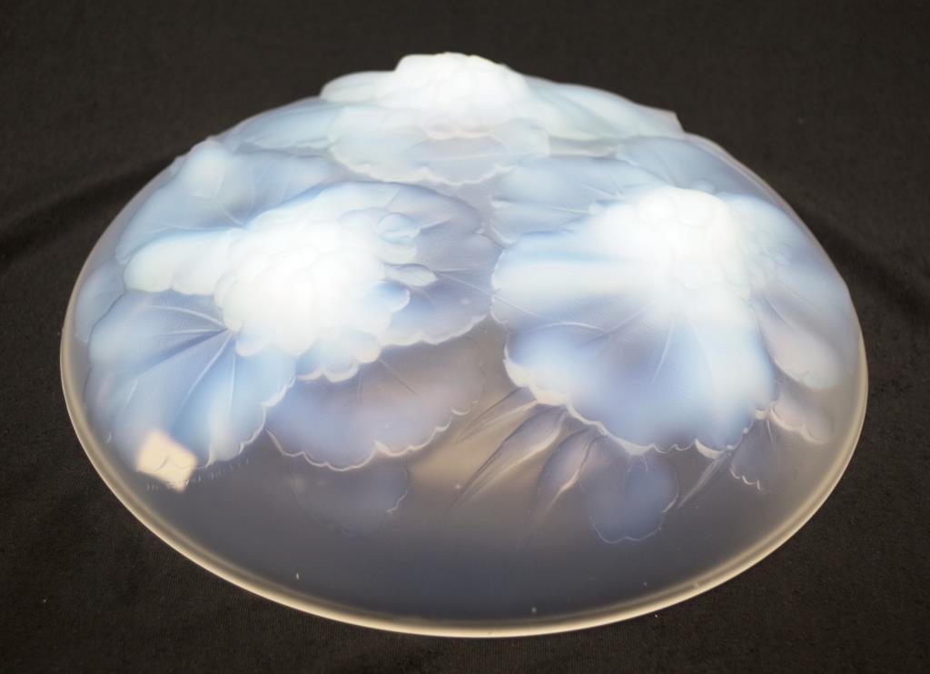 Etling France opalescent glass bowl - Image 2 of 4