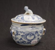 Antique Qing Chinese storage jar