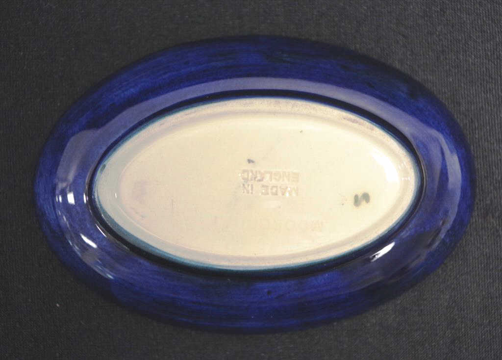 Moorcroft small 'Clematis' pattern pin dish - Image 2 of 2