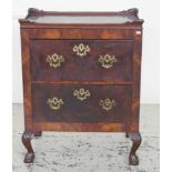 Georgian mahogany chest of drawers