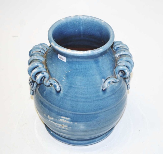 Chinese twin handle bulbous ceramic vase - Image 2 of 3