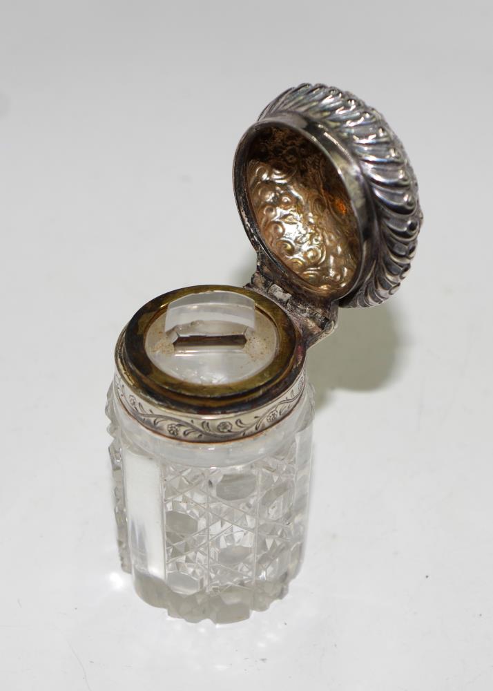 Sterling silver scent bottle - Image 3 of 4