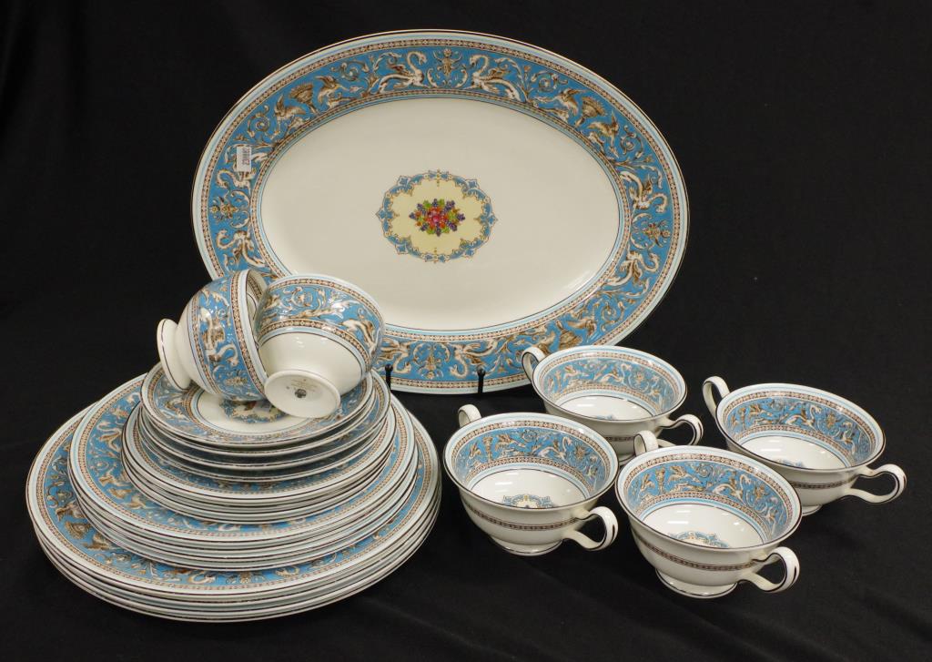 Wedgwood "Florentine" turquoise part dinner set - Image 2 of 3