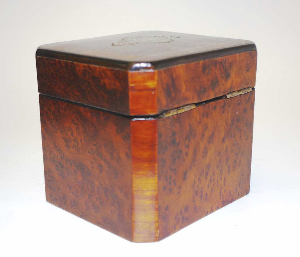 Antique Amboyna & Rosewood tea caddy - Image 3 of 5