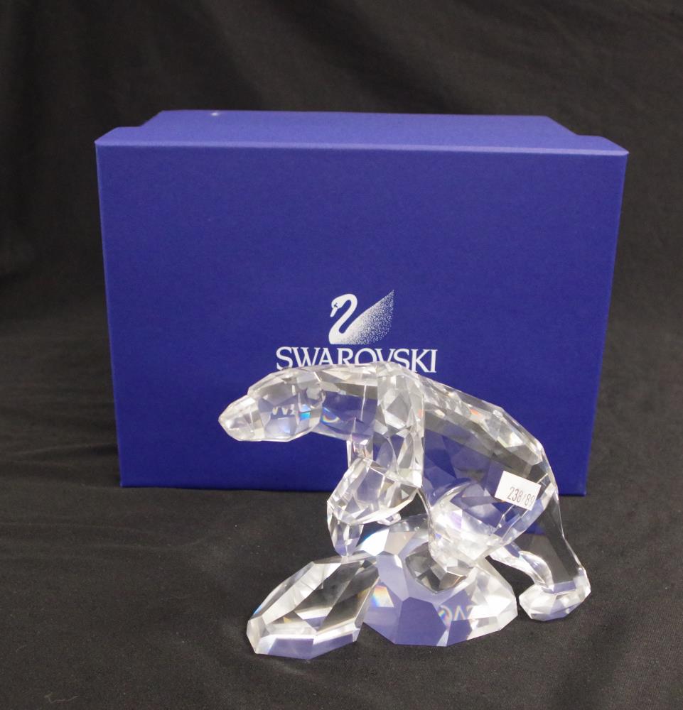 Swarovski Nanuc polar bear figure - Image 4 of 4