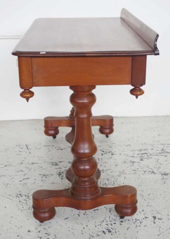 Colonial cedar table A. Lenehan - Image 7 of 9