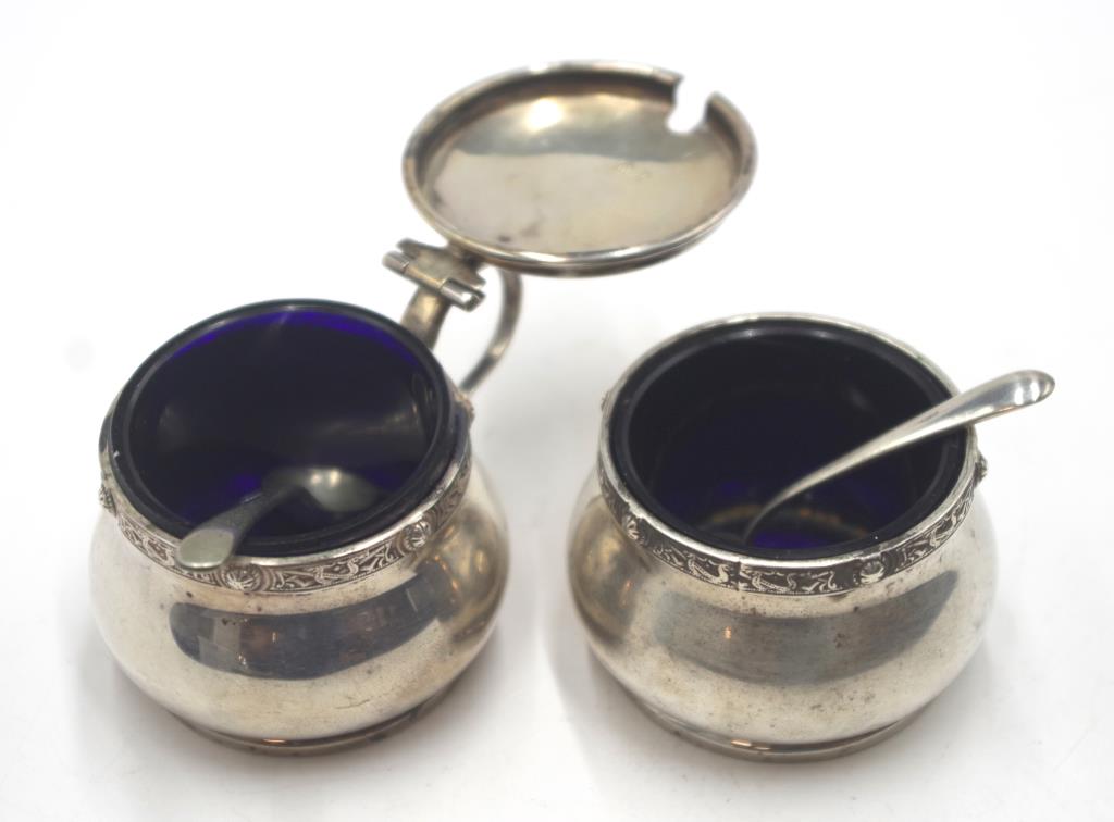 Victorian three piece silver condiment set - Image 3 of 4