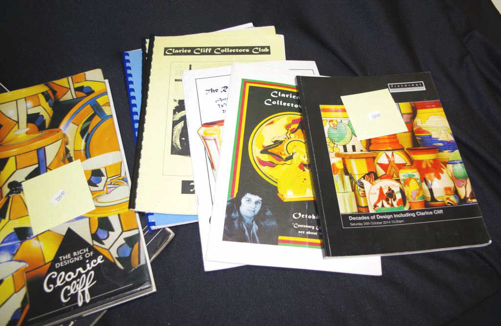 Quantity of books on Clarice Cliff - Image 3 of 3