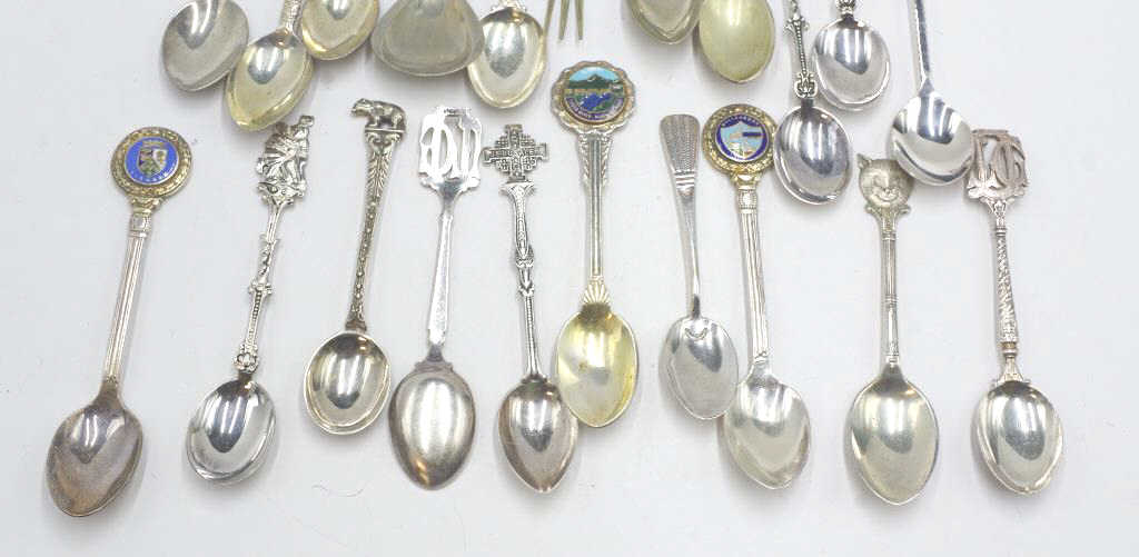 Collection various silver plate souvenir teaspoons - Image 2 of 3