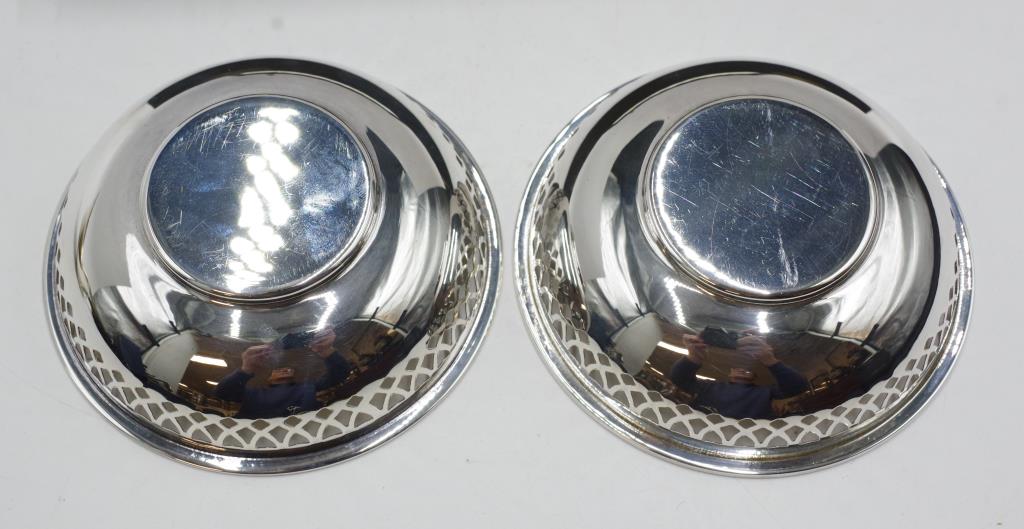 Pair Hardy Bros sterling silver sweetmeat bowls - Image 2 of 5