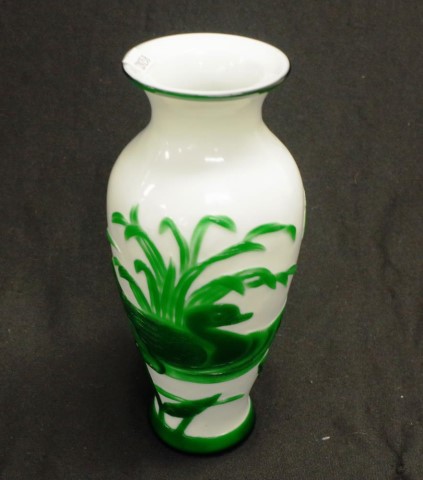 Chinese Peking glass vase - Image 2 of 3