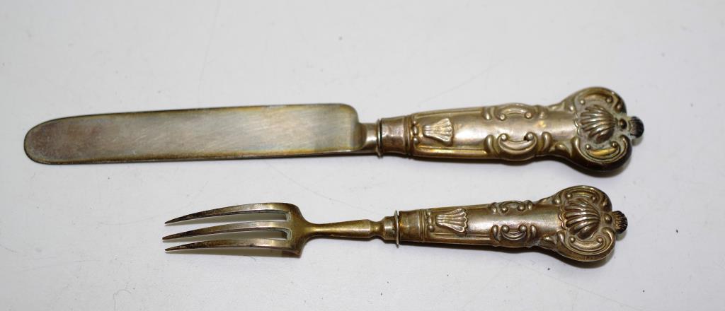 William IV silver miniature knife and fork - Image 2 of 3