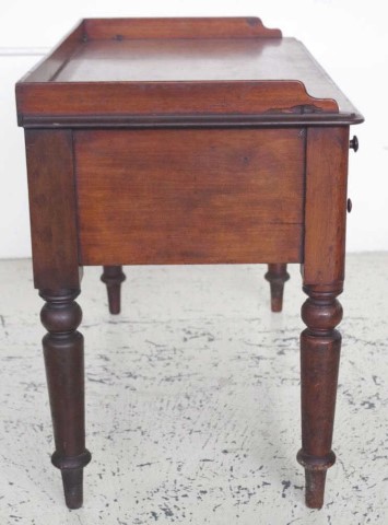 Victorian cedar knee hole desk - Image 3 of 4