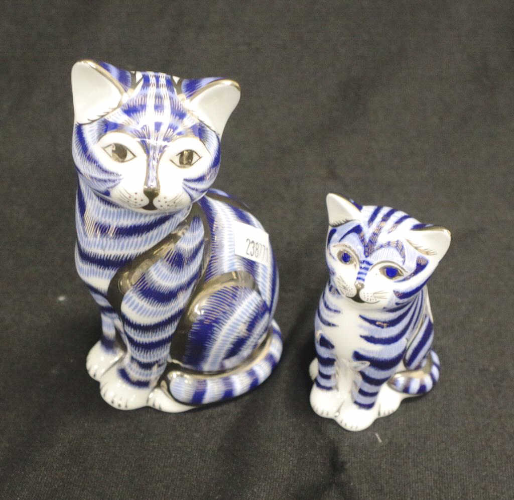 Two Royal Crown Derby "Imari"cat paperweights - Image 2 of 5