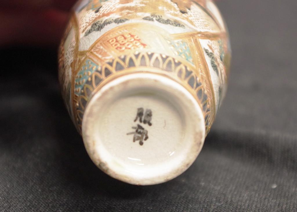 Antique miniature Satsuma vase - Image 3 of 3