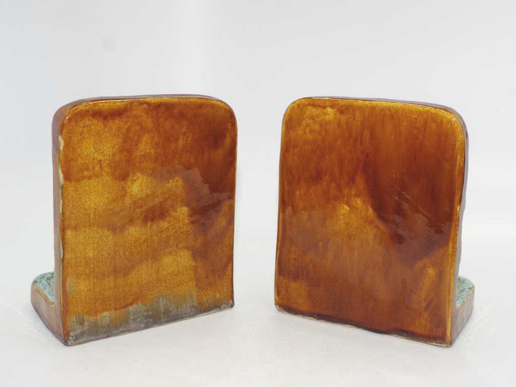 Good pair of Australian pottery Koala bookends - Image 3 of 4