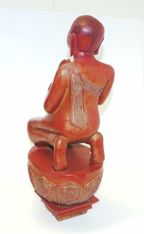 Good Burmese carved wood kneeling monk figure - Image 3 of 4