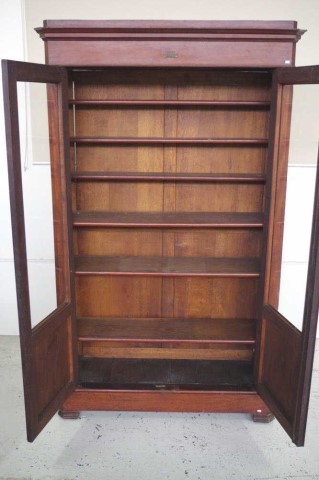 Antique French 2 door bookcase - Image 2 of 4