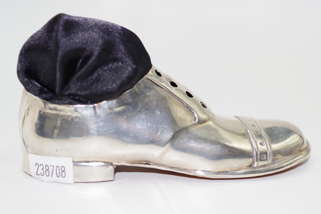 Edwardian sterling silver novelty shoe pin cushion