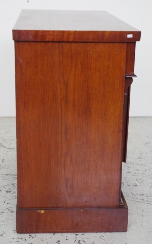 Victorian mahogany sideboard - Image 2 of 3