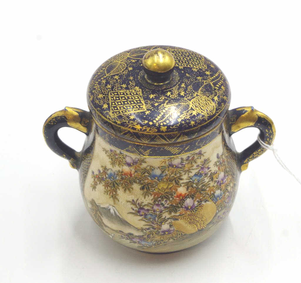 Good Japanese Satsuma gilded lidded pot - Image 2 of 4