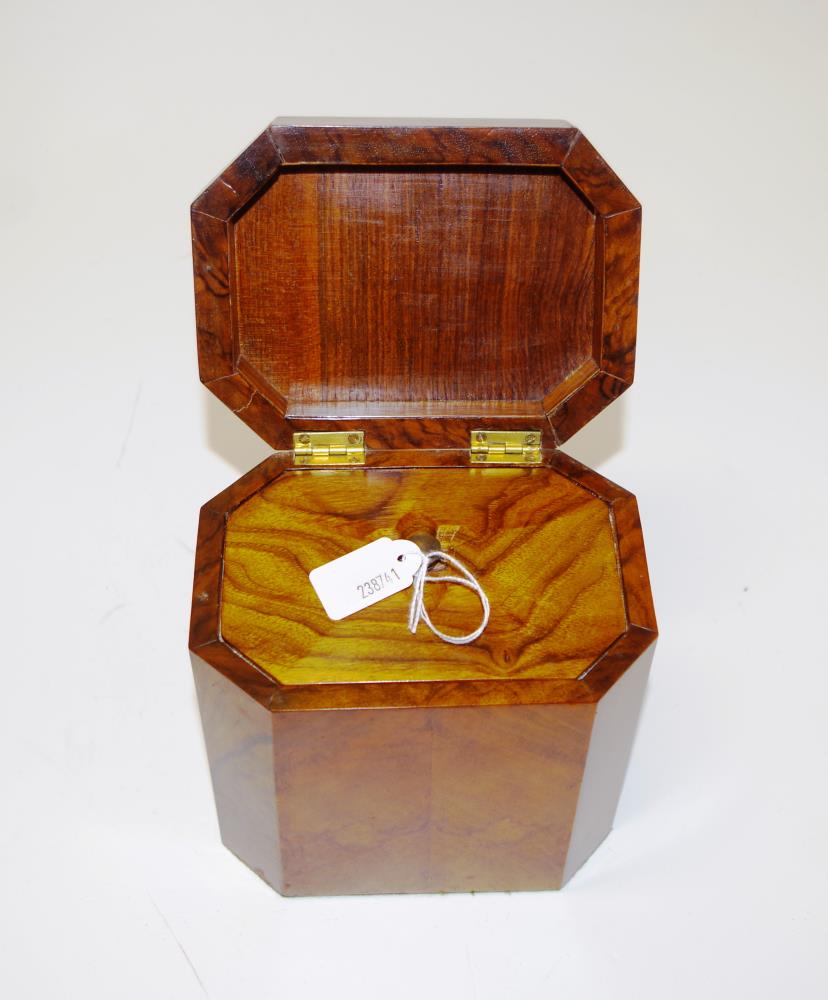 Antique tea caddy with later interior - Image 4 of 5