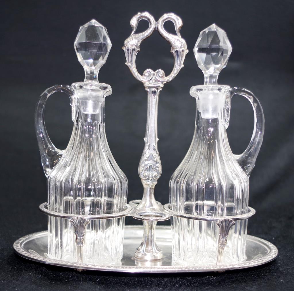 Italian silver and glass condiment set - Image 2 of 3
