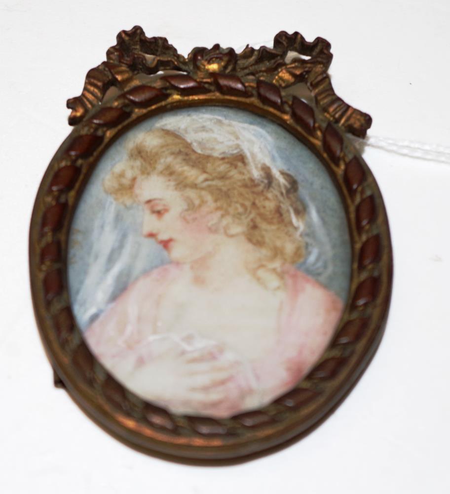 19th C: handpainted portrait miniature of a lady - Image 4 of 4