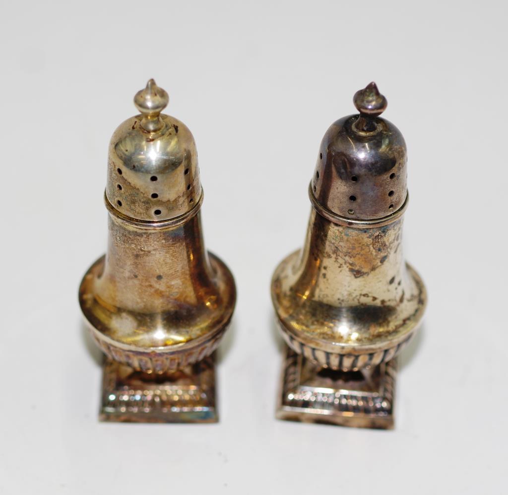 Pair late Victorian sterling silver pepperettes - Image 2 of 3