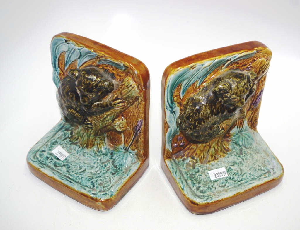 Good pair of Australian pottery Koala bookends - Image 2 of 4