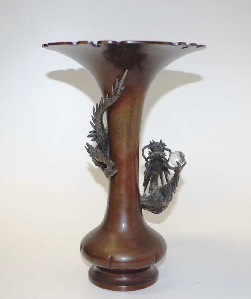 19th century Japanese Meiji period bronze vase - Bild 3 aus 8