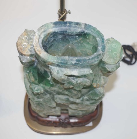 Chinese carved figural fluorite lamp - Image 5 of 6