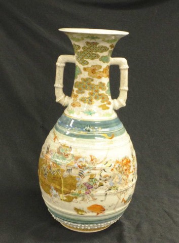Chinese twin handle traditional ceramic vase - Image 2 of 3