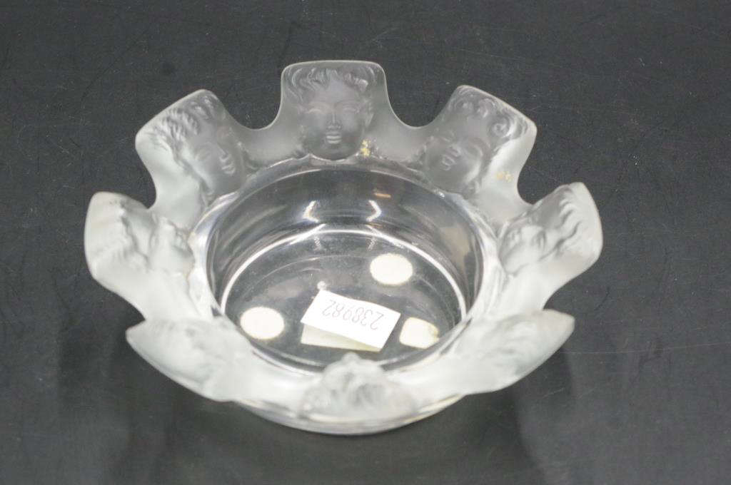 Lalique frosted crystal Saint Nicholas dish - Image 2 of 3