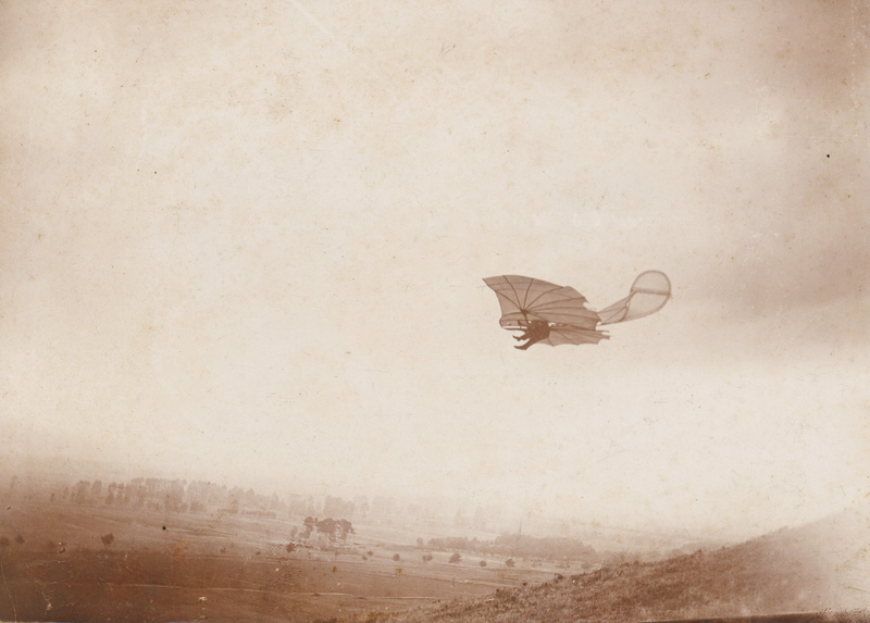 Lilienthal, Otto: Otto Lilienthal flying near Berlin, Rhinower Berge