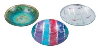 Margaret Johnson [Contemporary] three glass dishes of circular form decorated with silk straw,