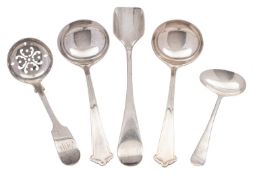 An Edwardian silver Old English pattern stilton scoop by The Goldsmiths & Silversmiths Co.