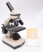 A Bresser Biolux AL 20x-1280x microscop