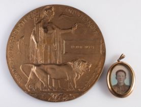 A WWI bronze Memorial Plaque, 'Peter Ross',
