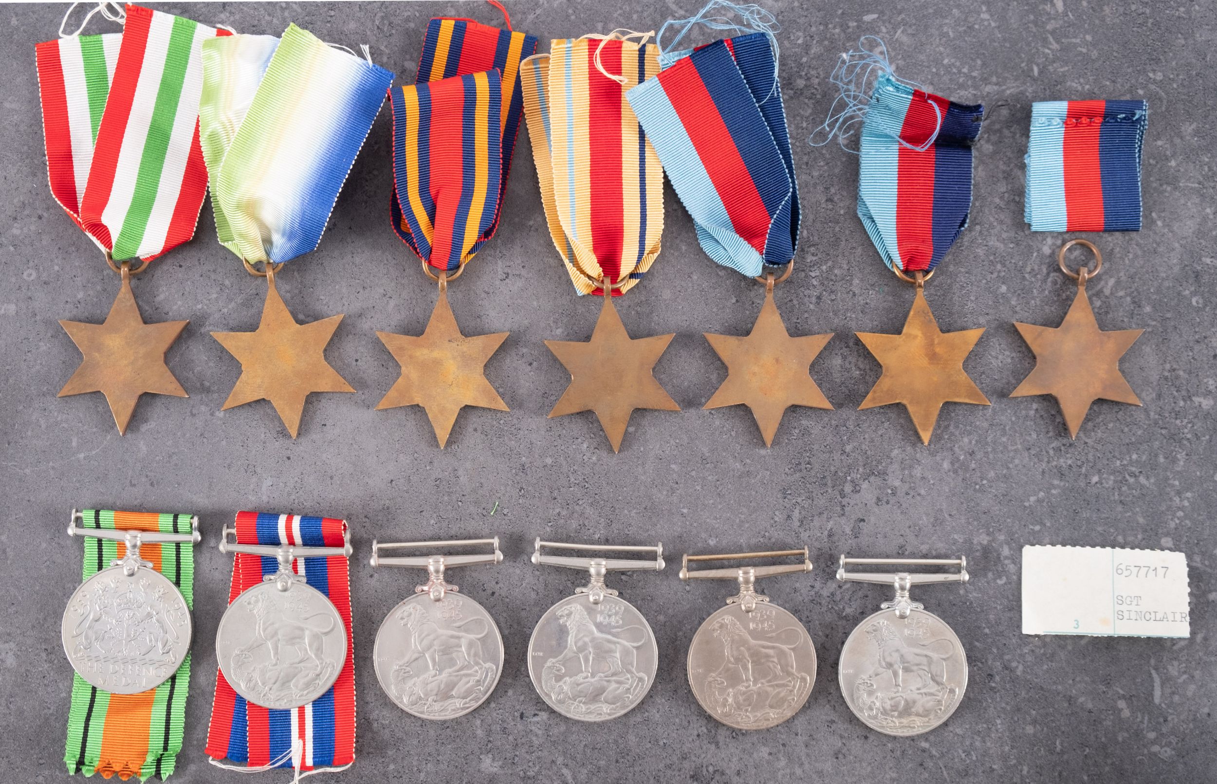 A quantity of WWII service medals. - Image 2 of 3