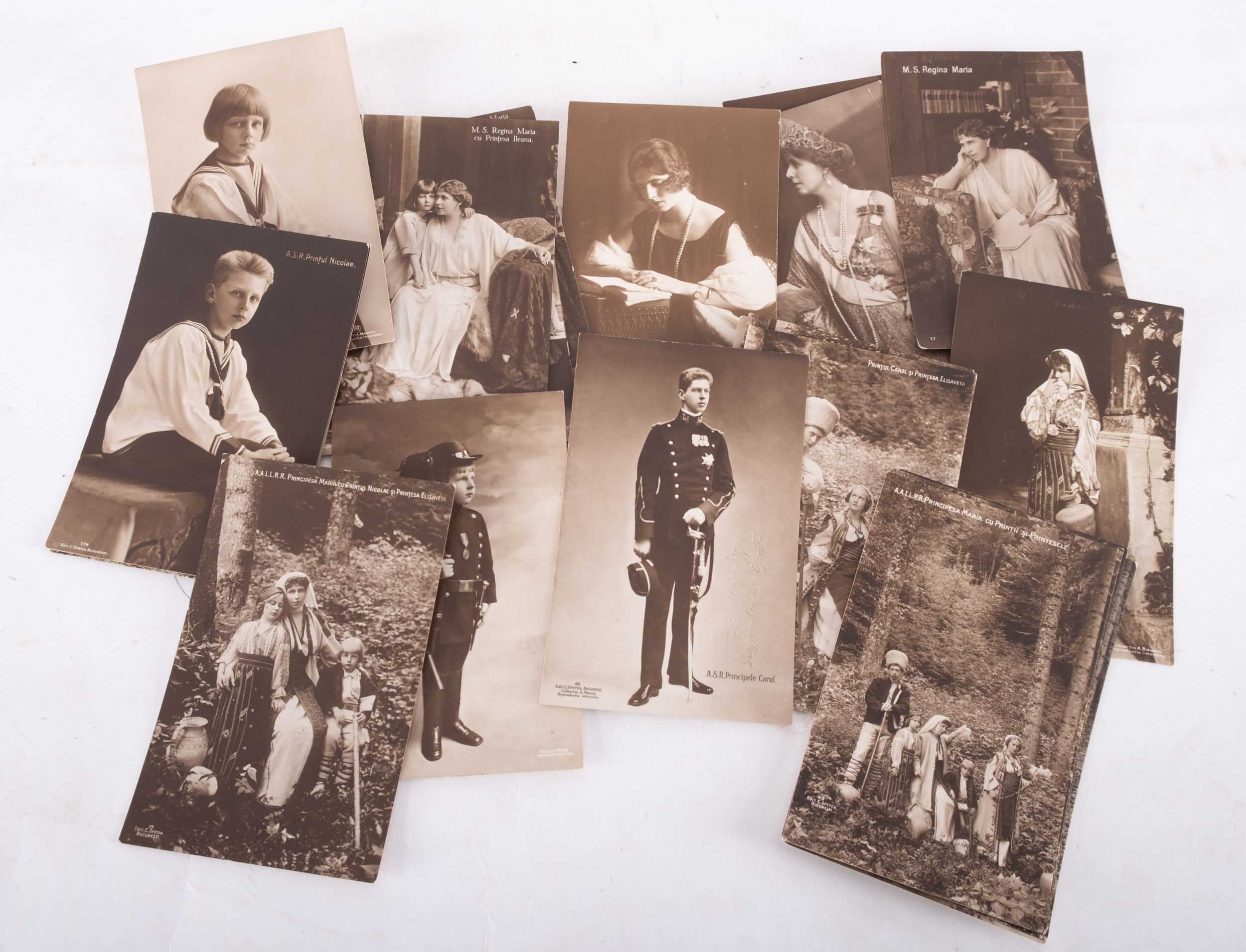 A collection of early 20th century postcards of European Royalty.