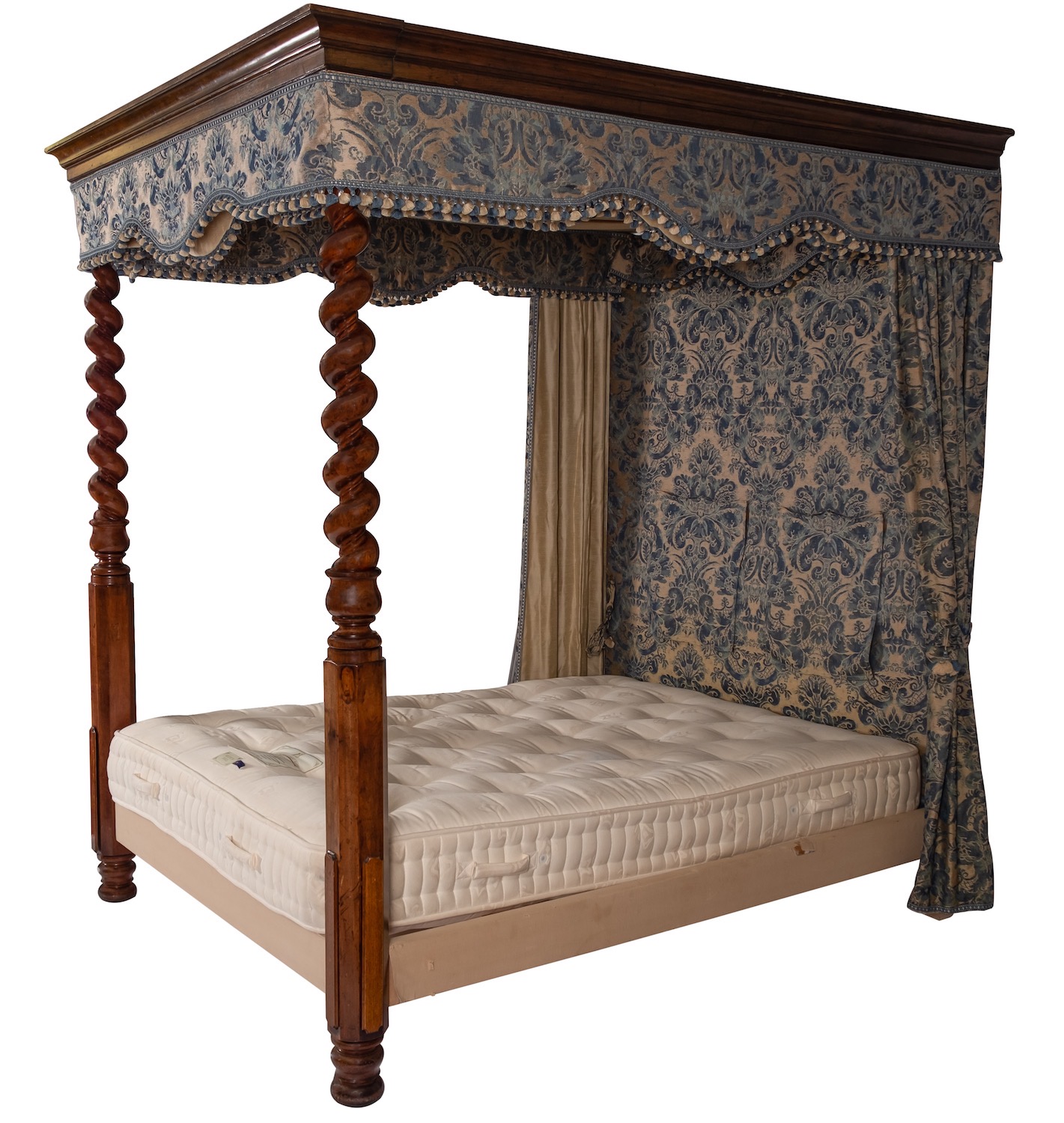 A mahogany and fabric adorned four-post bed, - Image 2 of 3