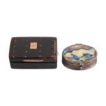 A tortoiseshell and yellow metal mounted snuff box,