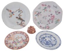 A small mixed lot of Chinese ceramics including a famille verte saucer dish enamelled with a bird