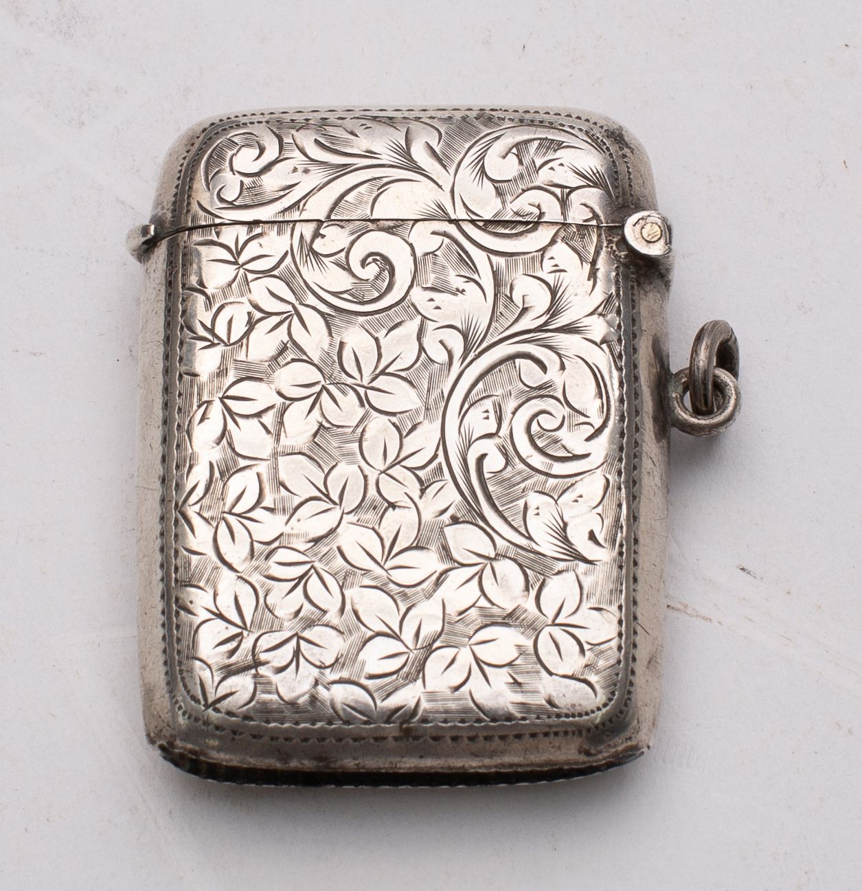 An Edwardian silver vesta case by John R - Image 2 of 2