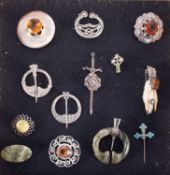Scottish jewellery including agate inlai