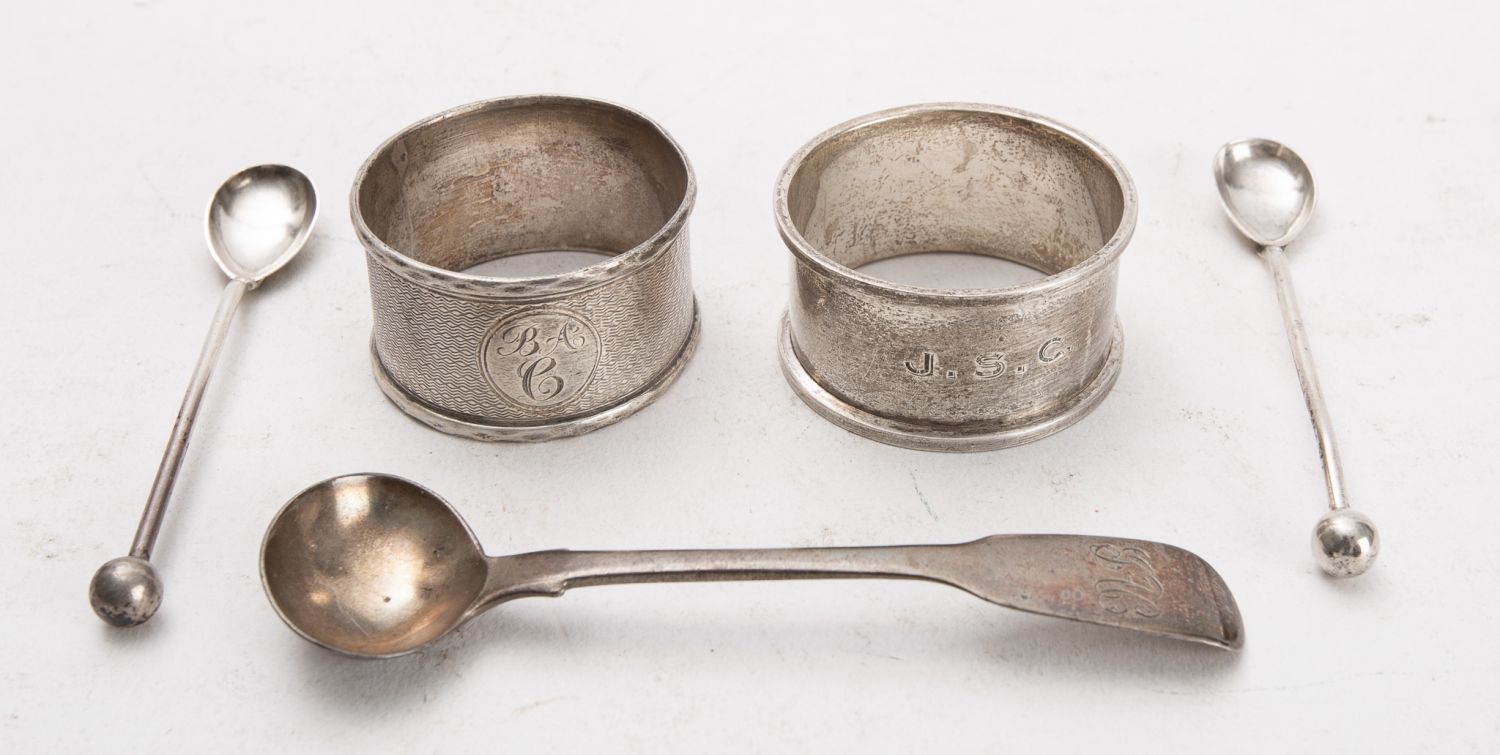 A small group of silver, comprising of t